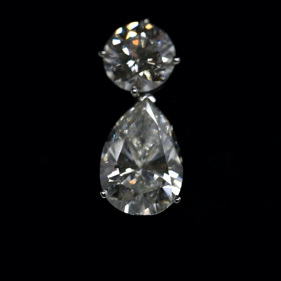 Tiffany & CO. Diamond Earrings - Picture 4 of 14